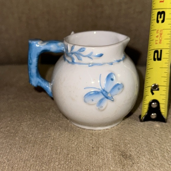 VINTAGE Floral Porcelain Creamer/Pitcher Blue and White 2.5” - Picture 3 of 7